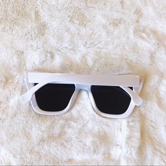 Kiara White Mirrored Full Rim Cat Eye Sunglasses - Picture 8 of 8